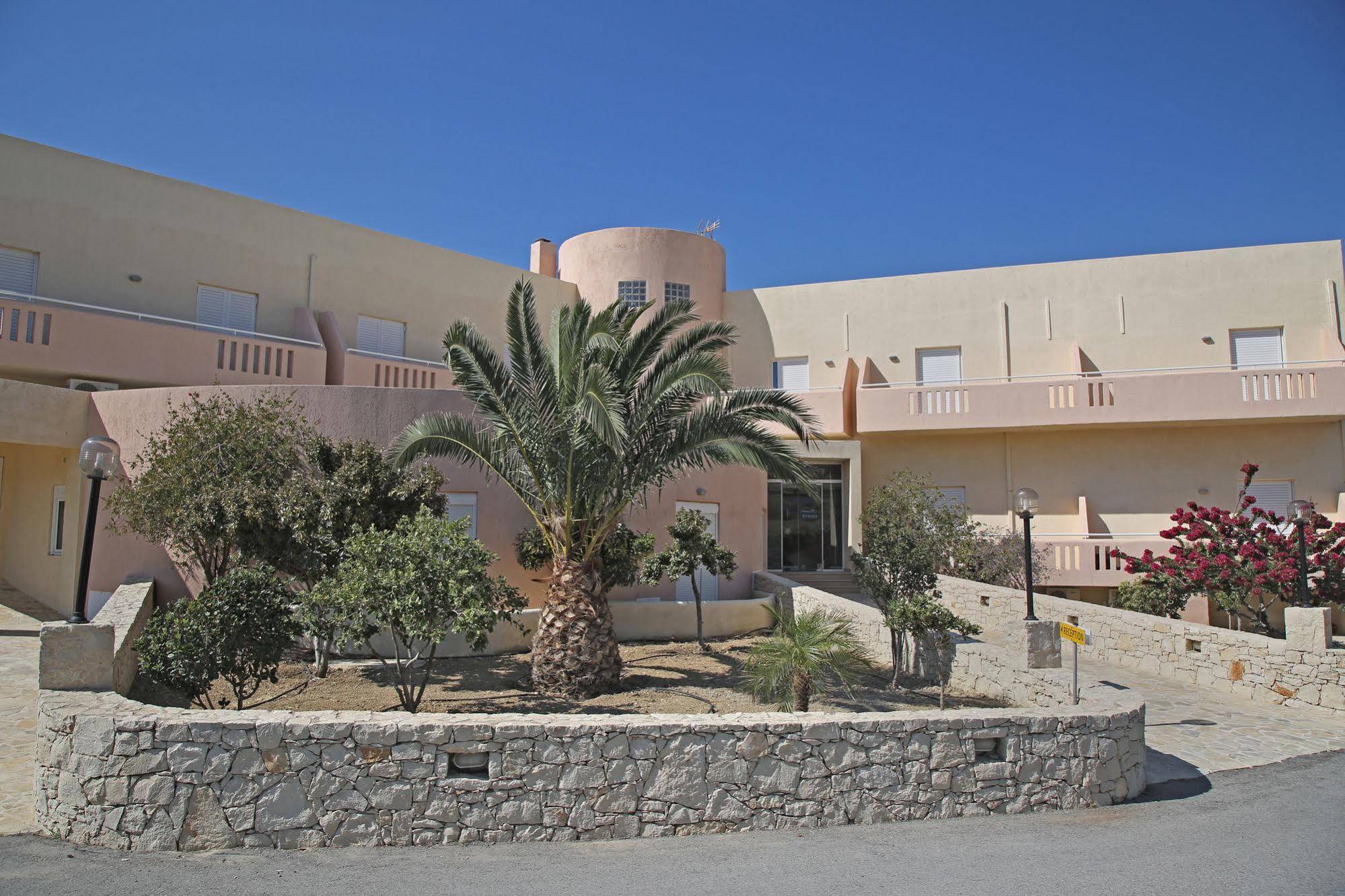 Hotel Sea Breeze Sitia  Exteriör bild